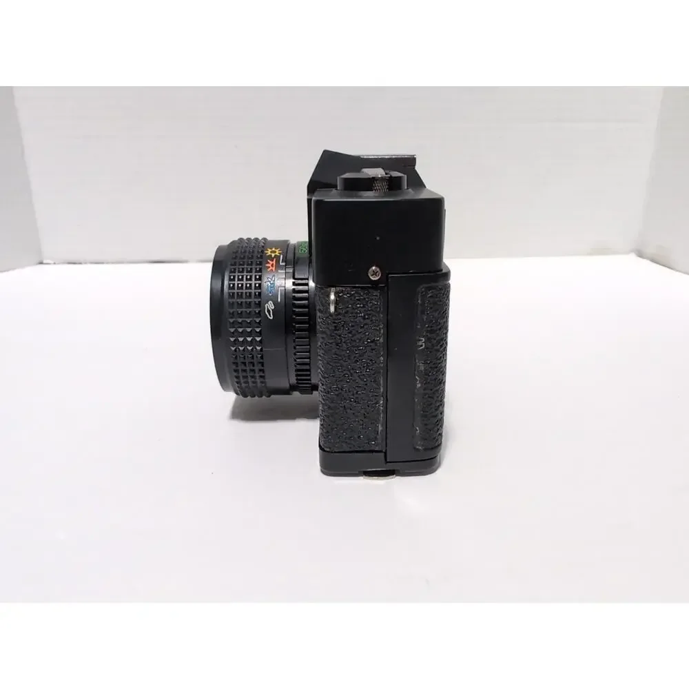 Vintage Sports Illustrated 35mm Film Camera With Case 1:6 50mm- UNTESTED